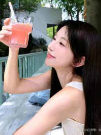 Ảnh bìa của Nhà Tôi Có Bốn Đứa Trẻ