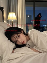 Ảnh bìa của Cái Bóng Trong Gương