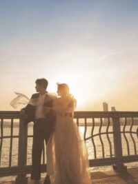 Ảnh bìa của Chúng Ta Dừng Lại Đi