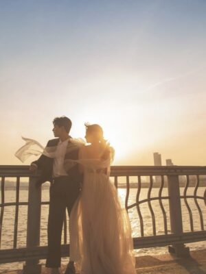 Ảnh bìa của Chúng Ta Dừng Lại Đi