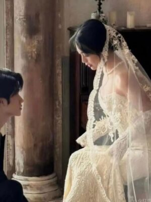 Ảnh bìa của Tình Yêu Còn Mãi Full