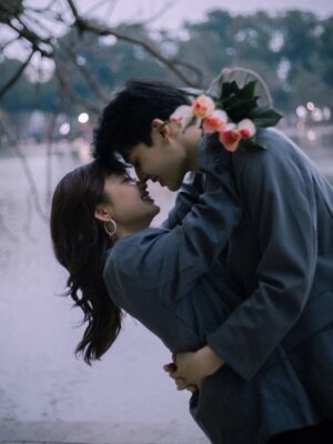 Ảnh bìa của Em Là Tình Đầu Của Tôi Full