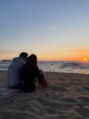 Ảnh bìa của Mối Quan Hệ Mập Mờ Full